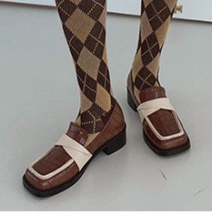 vintage color contrast square toe heeled loafer